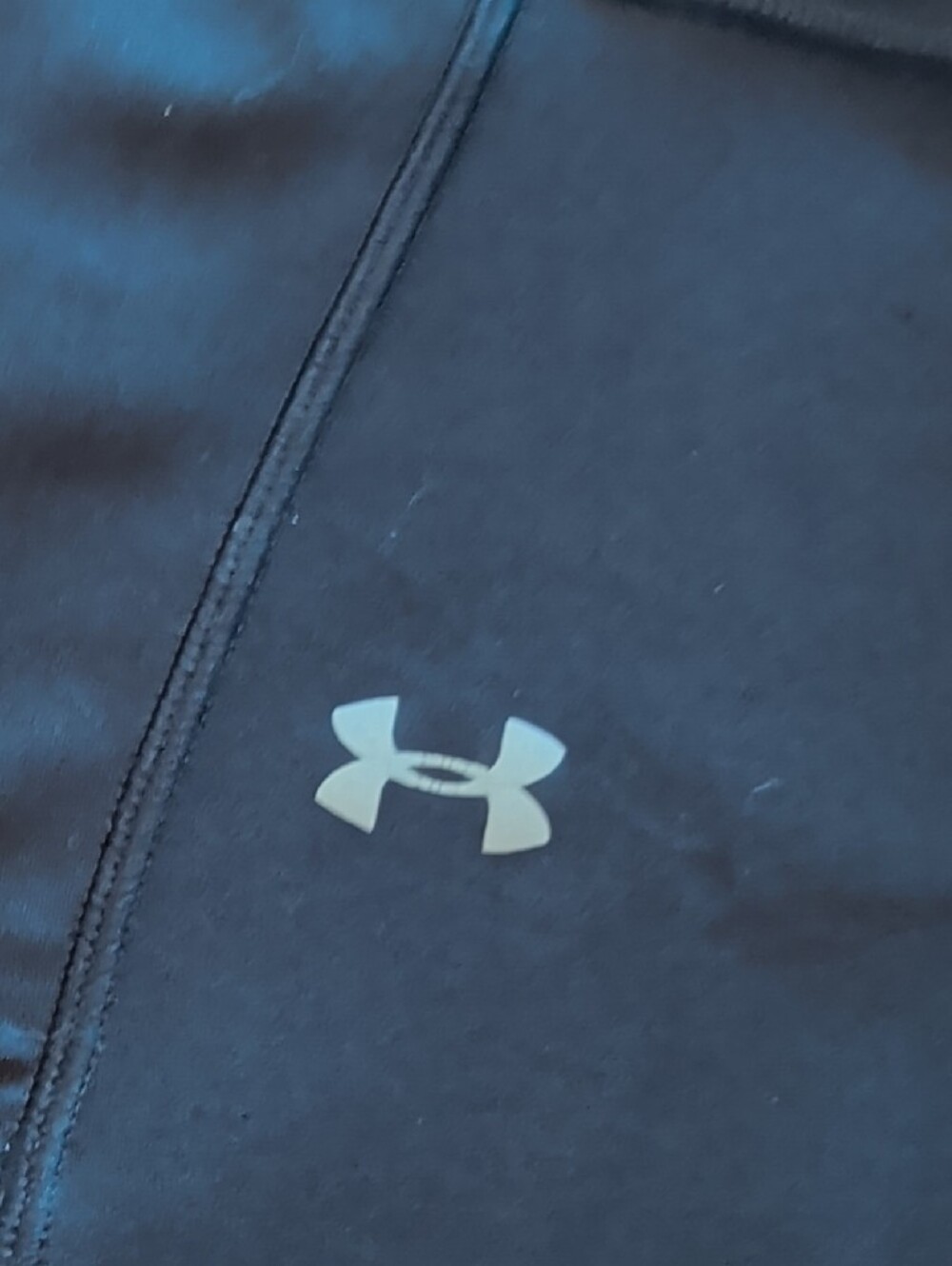 Under Armour Black Capri Leggings with Pink Ankle Panels - Picture 4 of 5